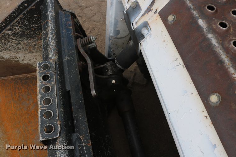 image for item EP9668 2012 Bobcat S100  skid steer loader