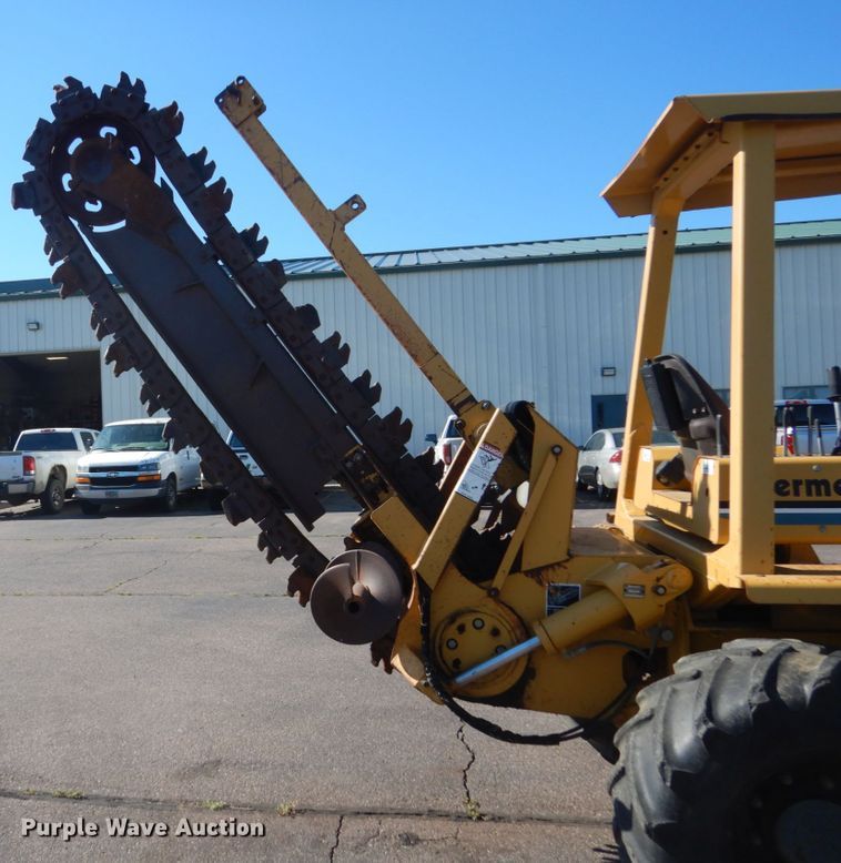 image for item FK9410 2004 Vermeer V120  trencher