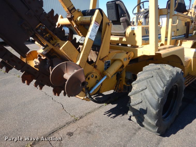 image for item FK9410 2004 Vermeer V120  trencher