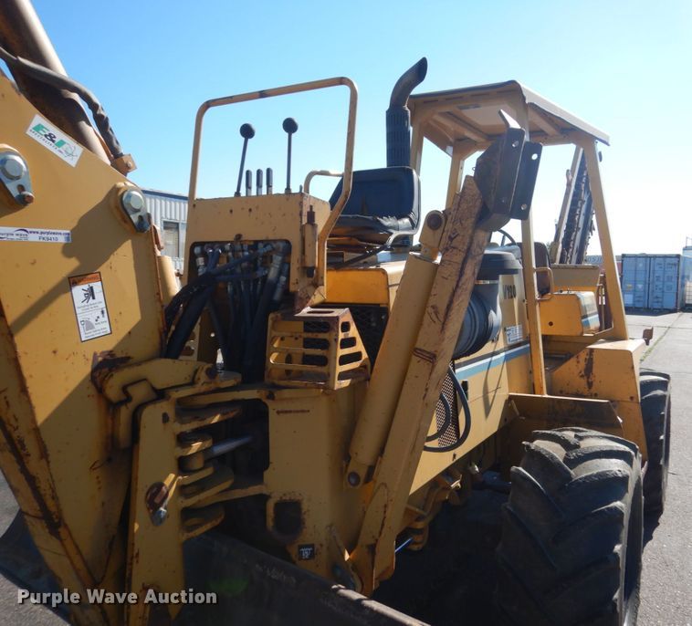 image for item FK9410 2004 Vermeer V120  trencher