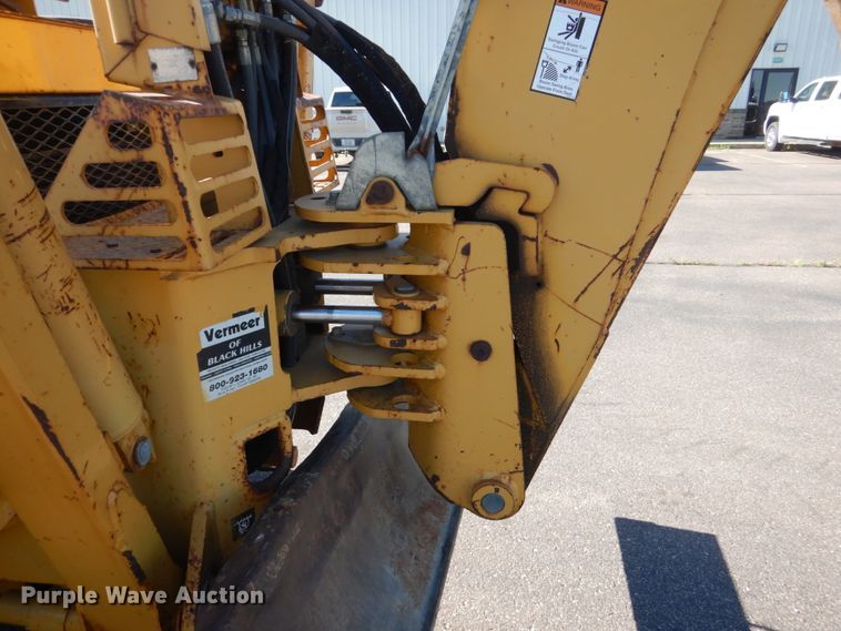 image for item FK9410 2004 Vermeer V120  trencher