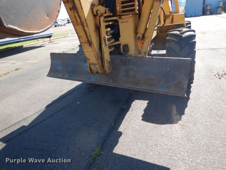 image for item FK9410 2004 Vermeer V120  trencher