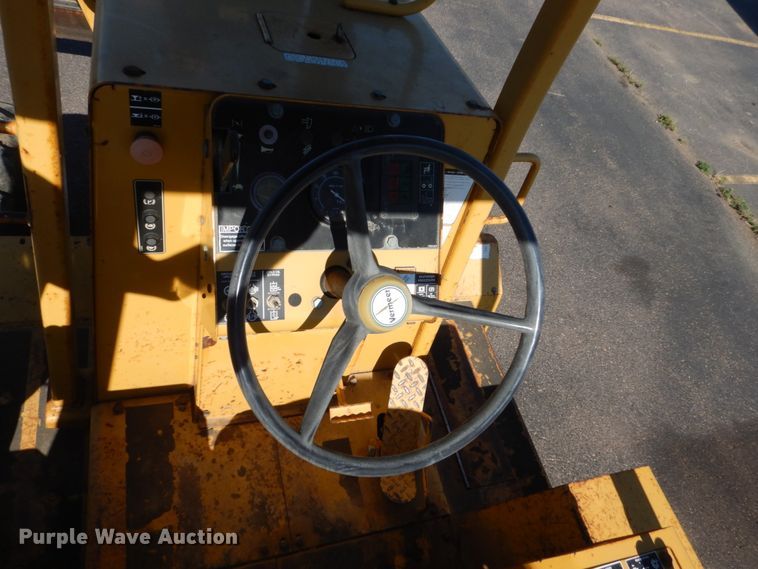 image for item FK9410 2004 Vermeer V120  trencher