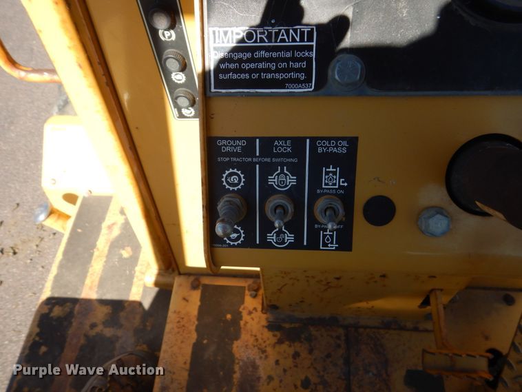 image for item FK9410 2004 Vermeer V120  trencher