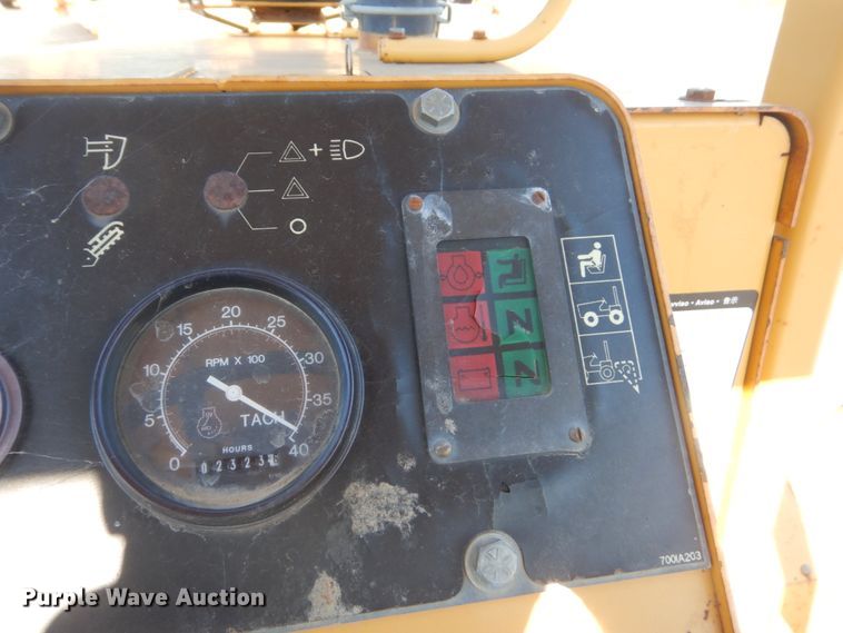 image for item FK9410 2004 Vermeer V120  trencher