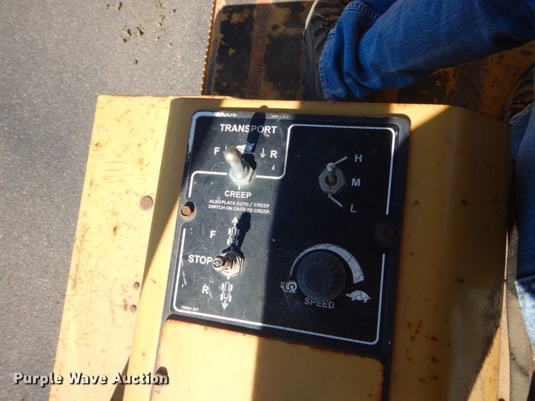 image for item FK9410 2004 Vermeer V120  trencher