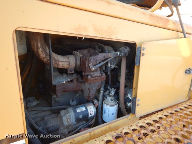 image for item FK9410 2004 Vermeer V120  trencher