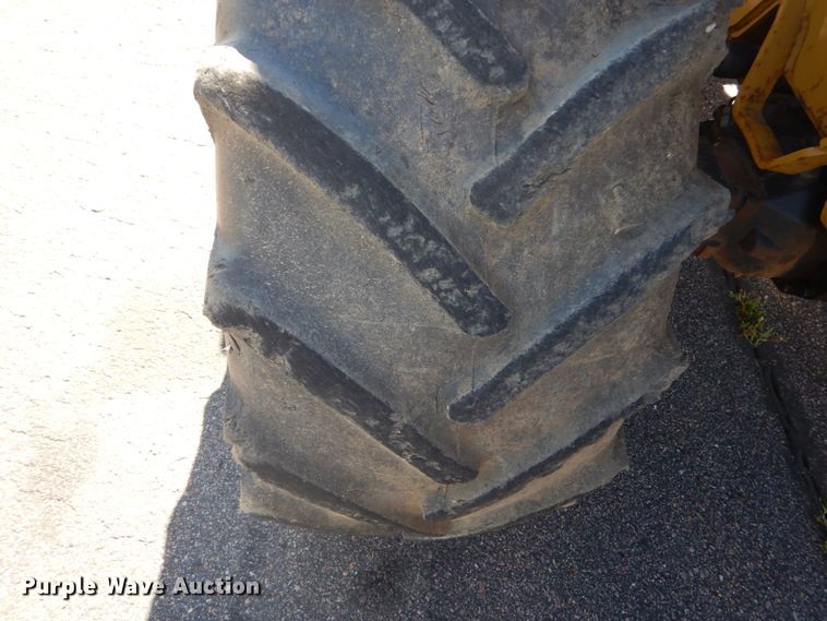 image for item FK9410 2004 Vermeer V120  trencher