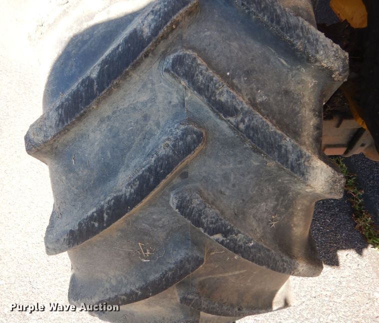 image for item FK9410 2004 Vermeer V120  trencher