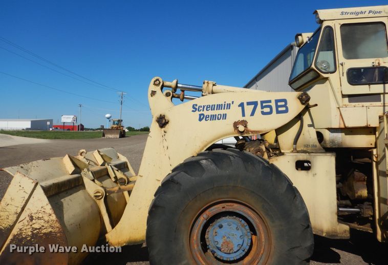 image for item FK9417 1975 Michigan 175B  wheel loader