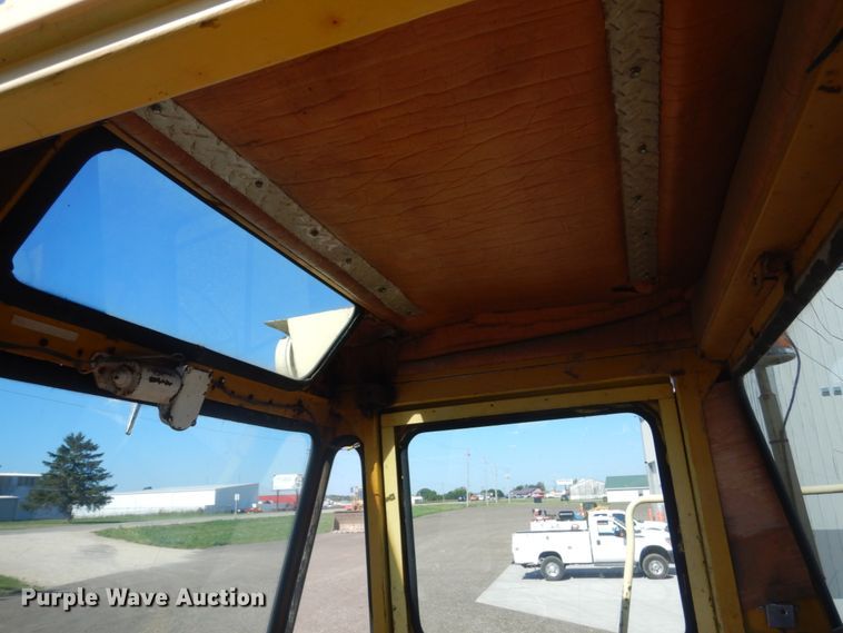 image for item FK9417 1975 Michigan 175B  wheel loader