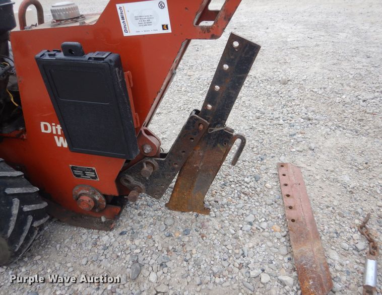 image for item FK9495 Ditch Witch 100SX  cable plow