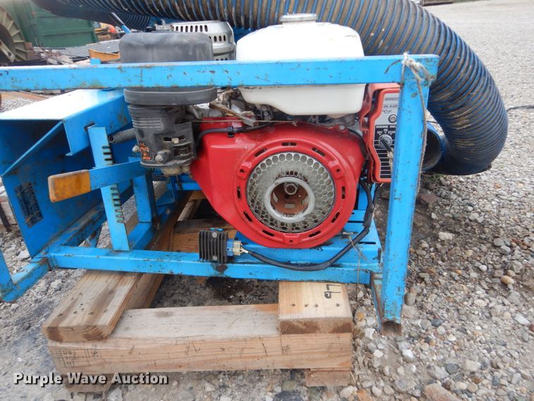 image for item FK9496 Goosen BCG-2 bale chopper