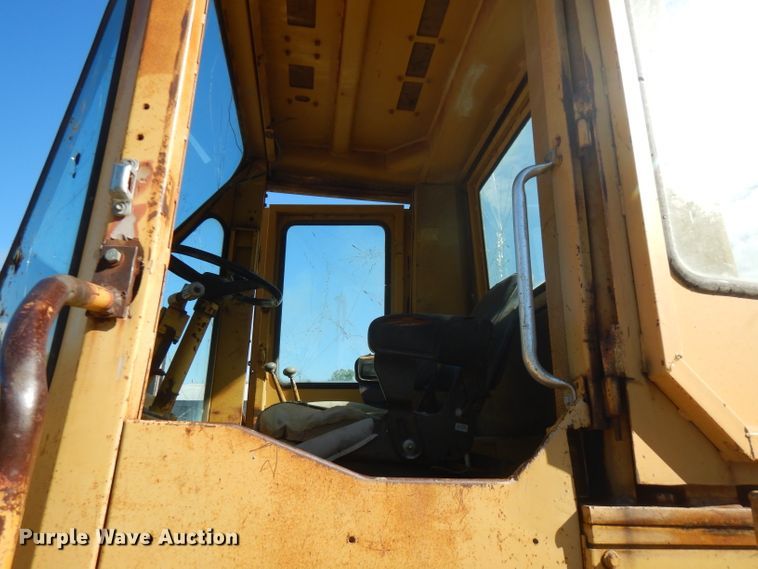 image for item FN9317 1980 Caterpillar 950  wheel loader