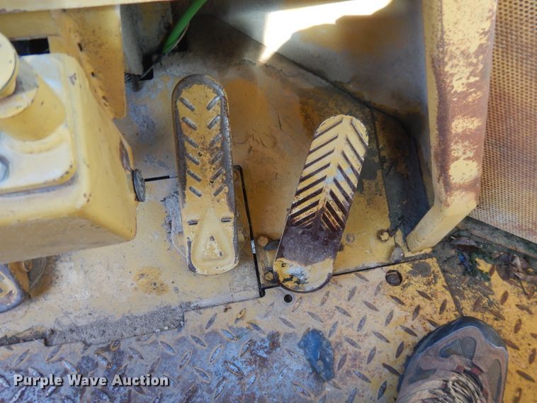 image for item FN9317 1980 Caterpillar 950  wheel loader