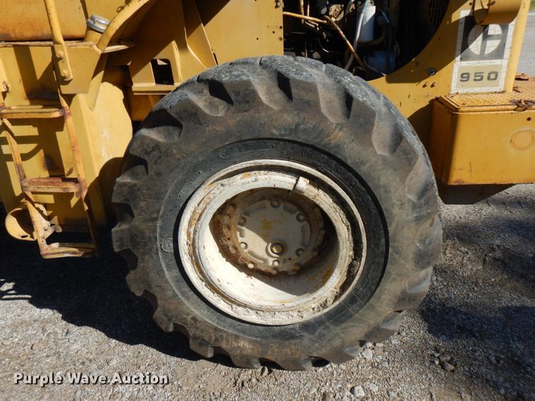 image for item FN9317 1980 Caterpillar 950  wheel loader