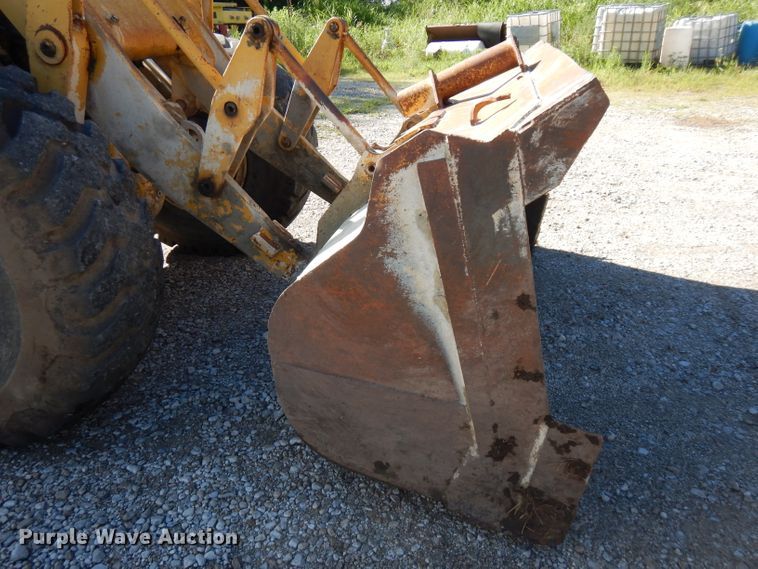 image for item FN9317 1980 Caterpillar 950  wheel loader