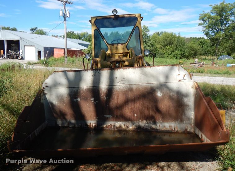image for item FN9318 1972 Caterpillar 950  wheel loader