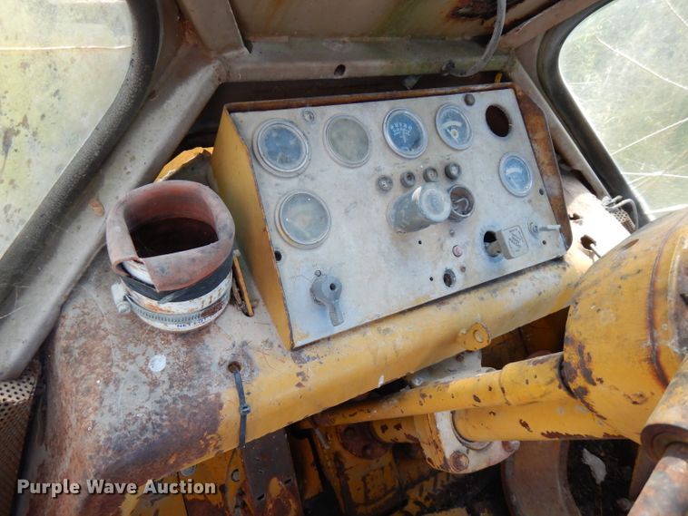 image for item FN9318 1972 Caterpillar 950  wheel loader