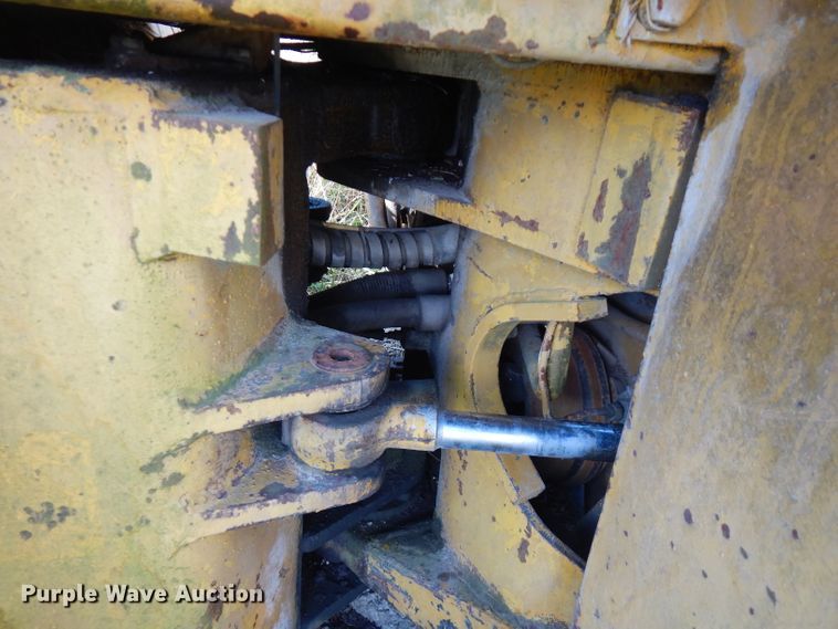 image for item FN9318 1972 Caterpillar 950  wheel loader