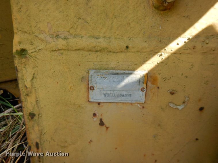 image for item FN9318 1972 Caterpillar 950  wheel loader