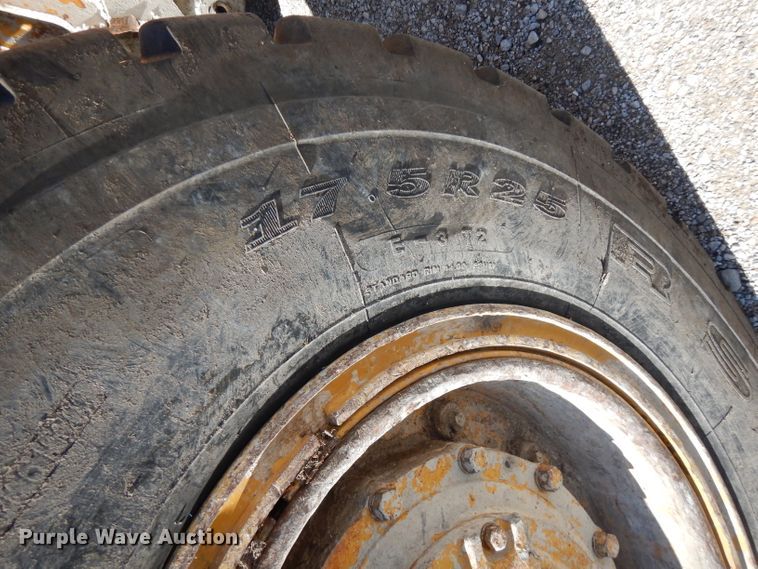 image for item FN9325 1967 Caterpillar 950B  wheel loader