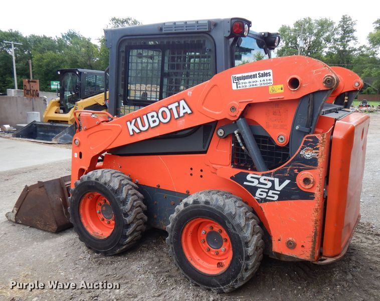 image for item FN9326 2015 Kubota SSV65  skid steer loader