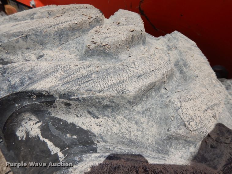 image for item FN9326 2015 Kubota SSV65  skid steer loader