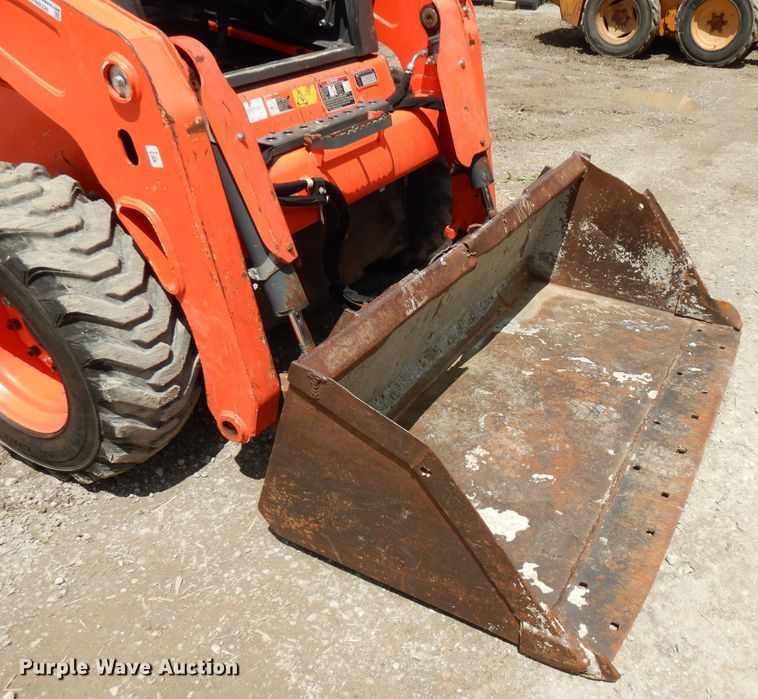 image for item FN9326 2015 Kubota SSV65  skid steer loader