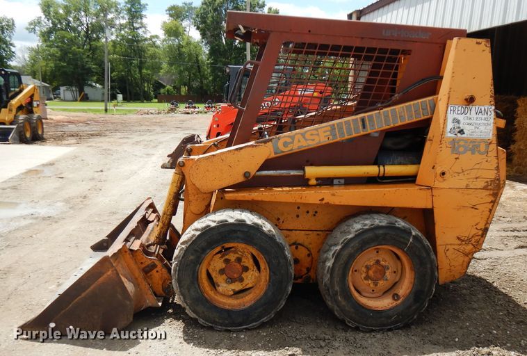 image for item FN9327 Case 1840  skid steer loader