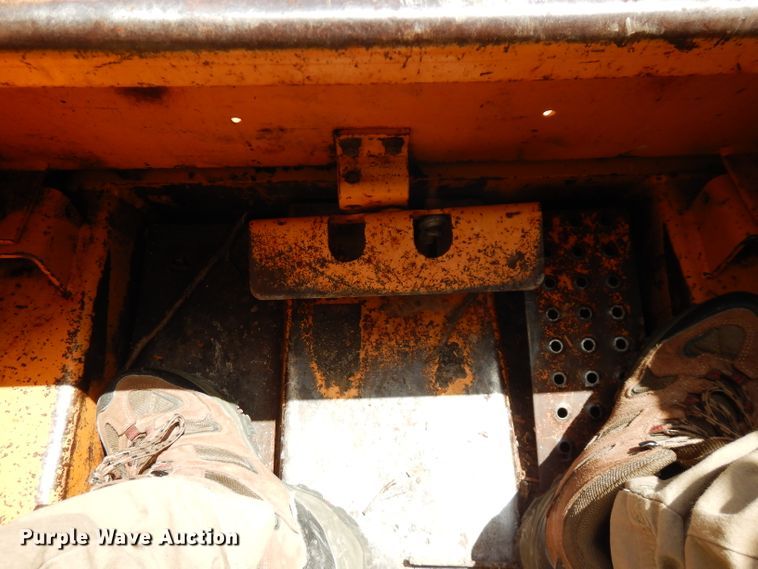 image for item FN9327 Case 1840  skid steer loader