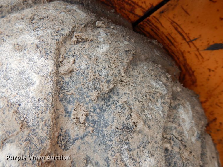 image for item FN9327 Case 1840  skid steer loader