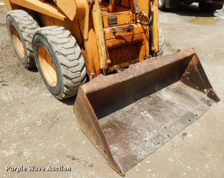 image for item FN9327 Case 1840  skid steer loader