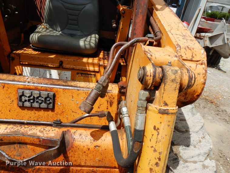 image for item FN9327 Case 1840  skid steer loader