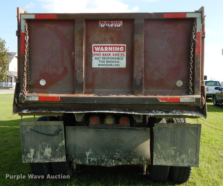 image for item FN9332 2000 Mack Vision 460  dump truck