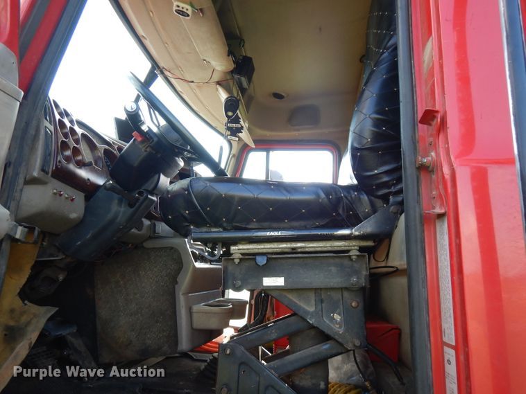 image for item FN9332 2000 Mack Vision 460  dump truck