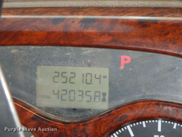 image for item FN9332 2000 Mack Vision 460  dump truck