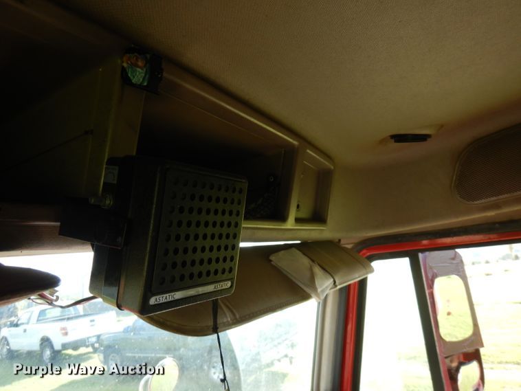 image for item FN9332 2000 Mack Vision 460  dump truck