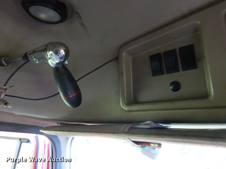 image for item FN9332 2000 Mack Vision 460  dump truck