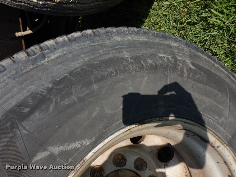 image for item FN9332 2000 Mack Vision 460  dump truck