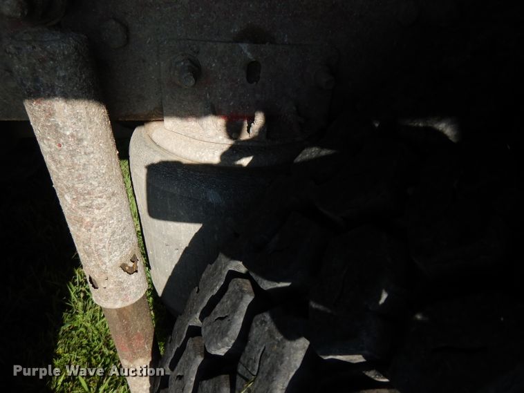 image for item FN9332 2000 Mack Vision 460  dump truck