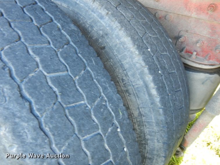 image for item FN9332 2000 Mack Vision 460  dump truck