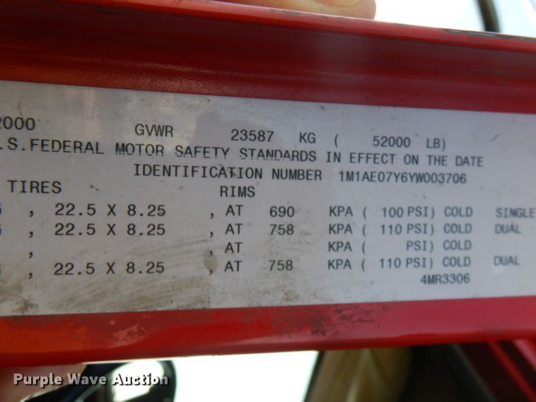 image for item FN9332 2000 Mack Vision 460  dump truck