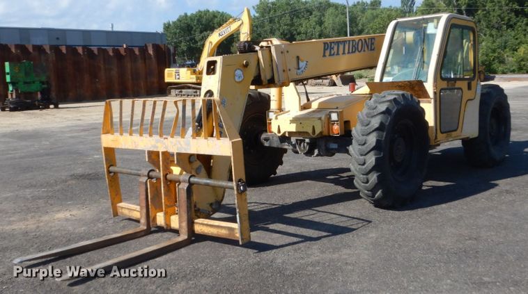 image for item FT9037 Pettibone 8044  telehandler