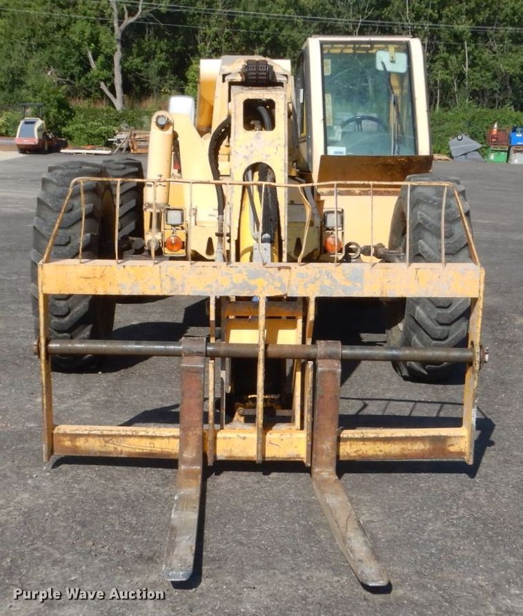 image for item FT9037 Pettibone 8044  telehandler