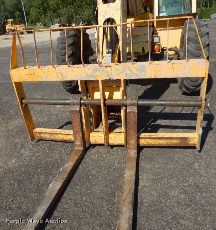 image for item FT9037 Pettibone 8044  telehandler