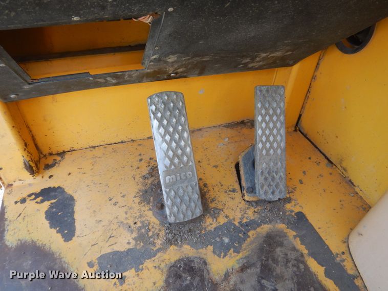 image for item FT9037 Pettibone 8044  telehandler