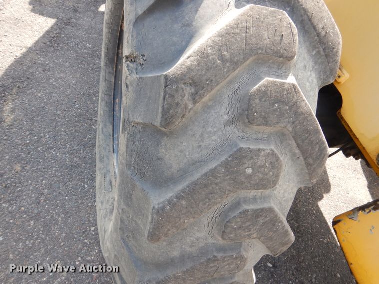 image for item FT9037 Pettibone 8044  telehandler