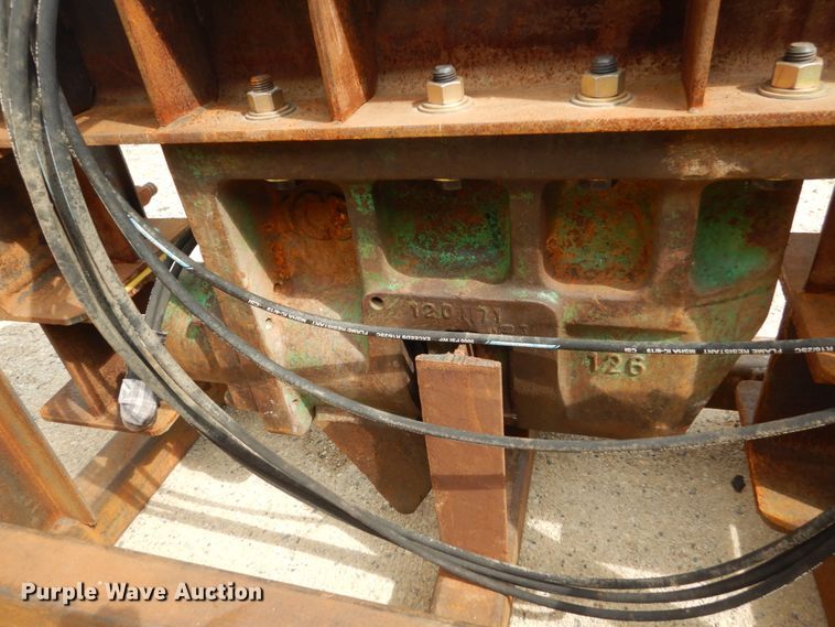 image for item FT9038 ICE 416 vibratory pile driver extractor