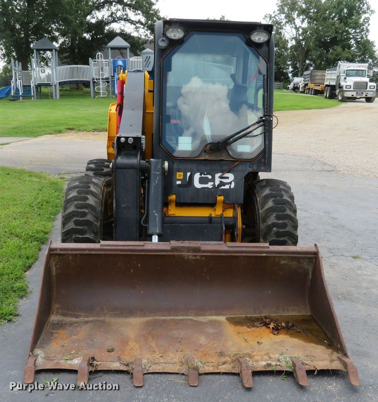image for item GI9181 JCB 225  skid steer loader